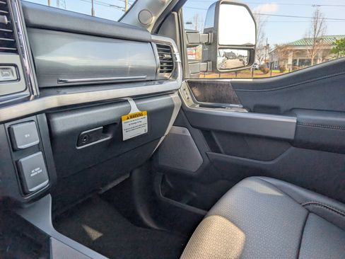 New 2026 Ford F350 Lariat w/ Chrome Package image 31