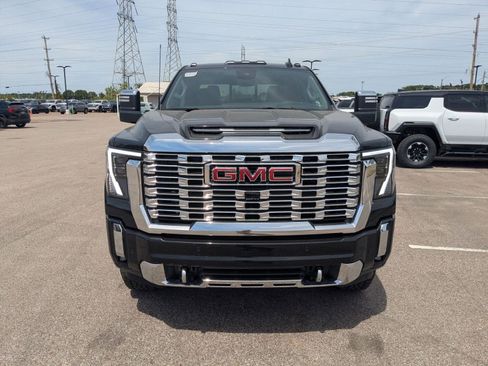 New 2025 GMC Sierra 2500 Denali w/ Denali Reserve Package image 9
