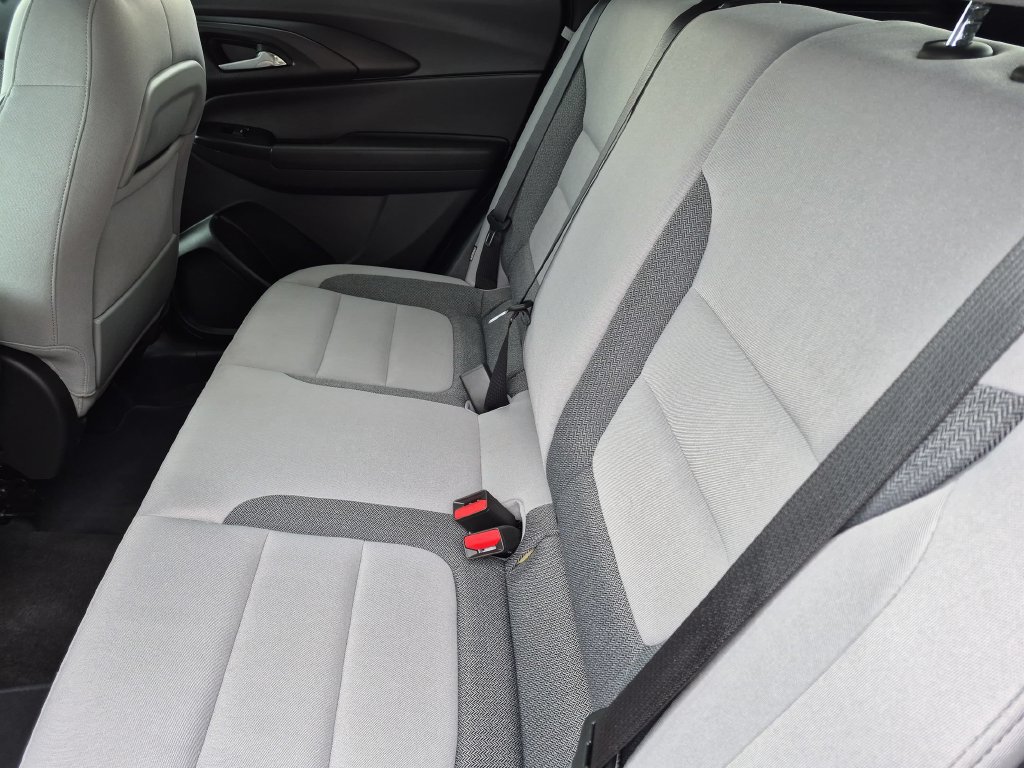 Used 2025 Chevrolet TrailBlazer LT AWD/4WD image 16