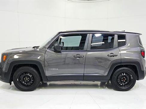 Used 2017 Jeep Renegade Sport w/ Power & Air Group FWD image 5
