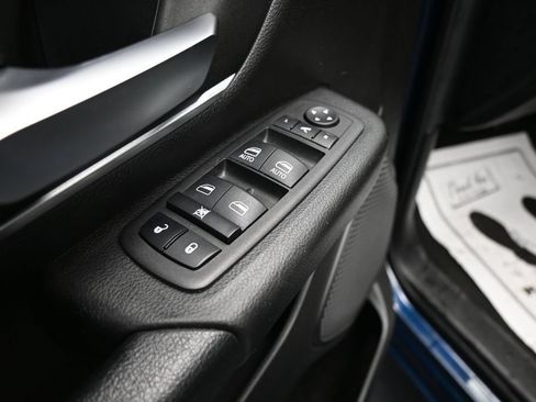Used 2023 RAM 1500 Big Horn AWD/4WD image 12