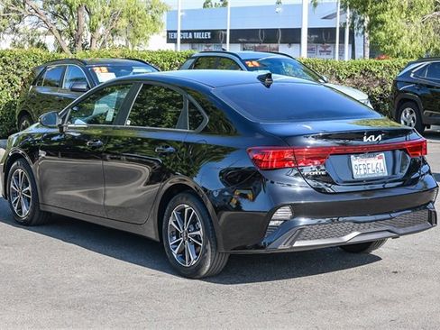 Used 2023 Kia Forte LXS w/ LXS Technology Package image 7