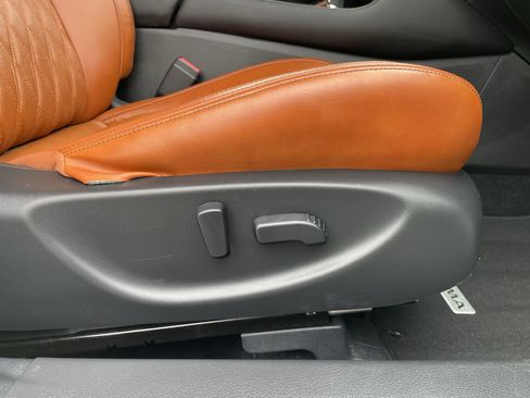 Used 2019 Nissan Maxima Platinum w/ Reserve Package image 40