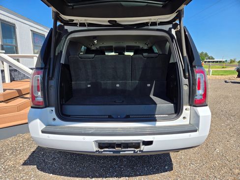 Used 2016 GMC Yukon SLT AWD/4WD image 7