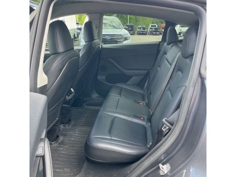 Used 2023 Tesla Model Y Performance AWD/4WD image 6