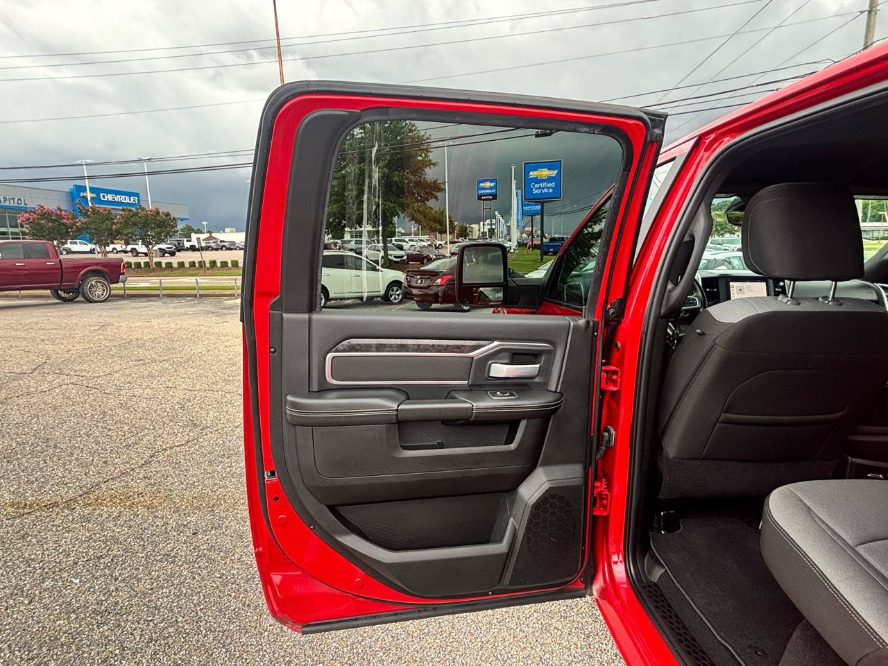 Used 2024 RAM 2500 Big Horn AWD/4WD image 24