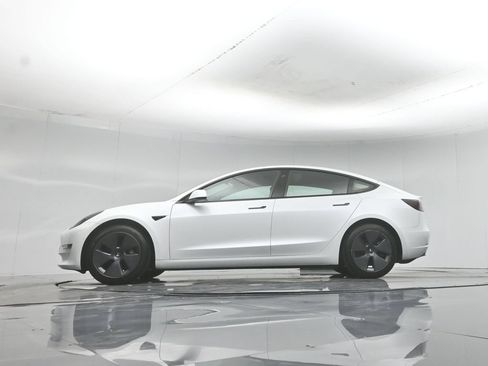 Used 2022 Tesla Model 3 Long Range AWD/4WD image 47