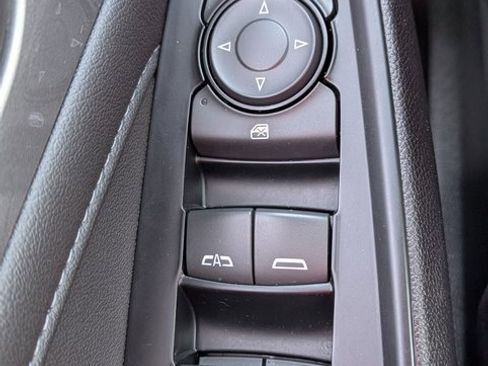 Certified 2023 Chevrolet Traverse LT w/ LPO, Cargo Package image 21