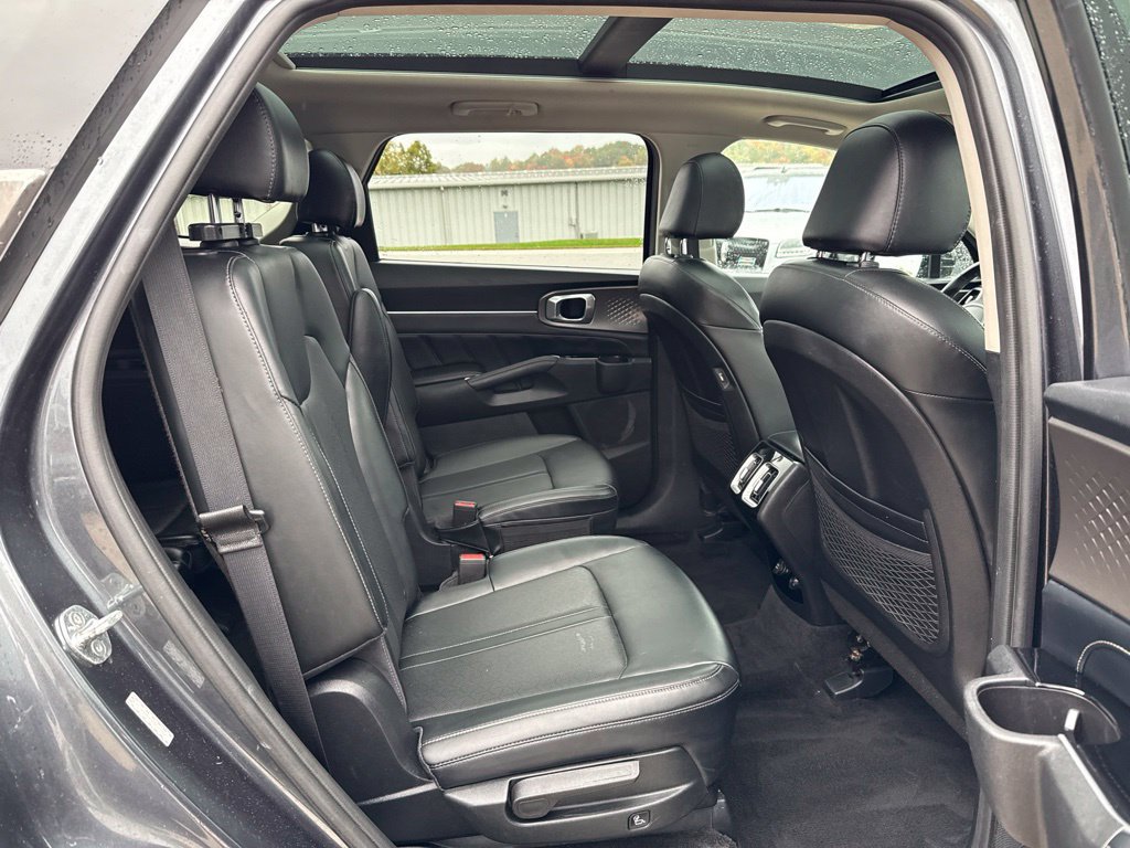 Used 2021 Kia Sorento SX AWD/4WD image 14