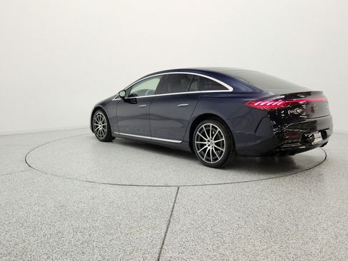 Used 2023 Mercedes-Benz EQS 580 4MATIC Sedan image 7