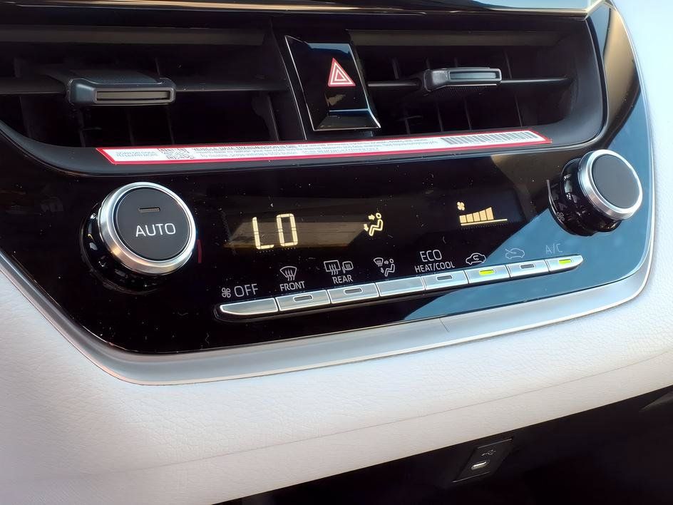 New 2026 Toyota Corolla SE FWD image 11