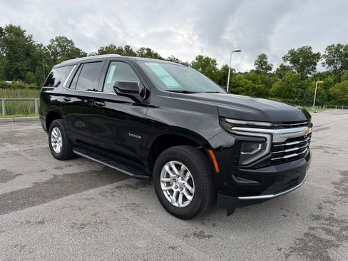 Used 2025 Chevrolet Tahoe LT RWD image 7