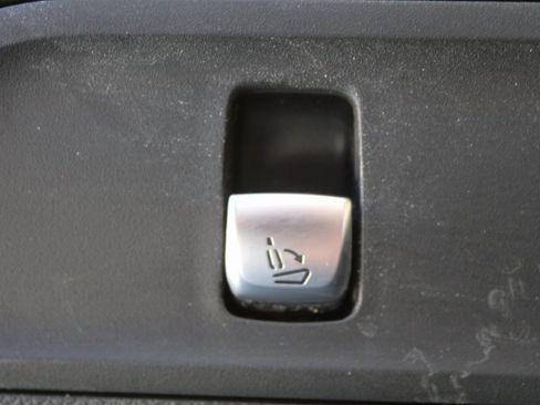 Certified 2020 Mercedes-Benz GLC 300 image 9