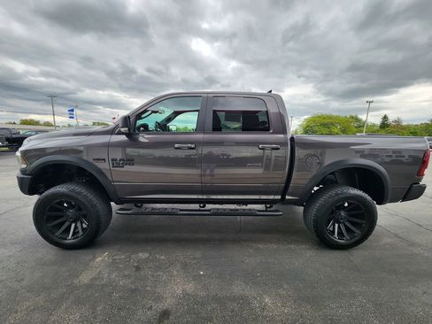 Used 2022 RAM 1500 Classic Warlock AWD/4WD image 32