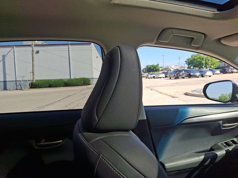 Used 2016 Lexus NX 200t FWD w/ Premium Package image 13