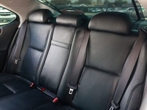 Used 2011 Lexus LS 460 w/ Luxury Value Edition RWD image 11