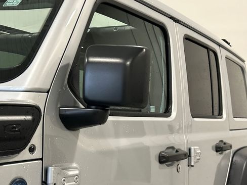 Used 2023 Jeep Wrangler Unlimited w/ Sun & Screen Package AWD/4WD image 12