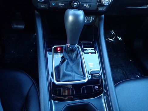 Used 2024 Jeep Compass Latitude image 19