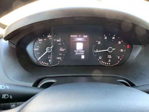 Used 2025 RAM ProMaster 2500 w/ Convenience Group FWD image 14