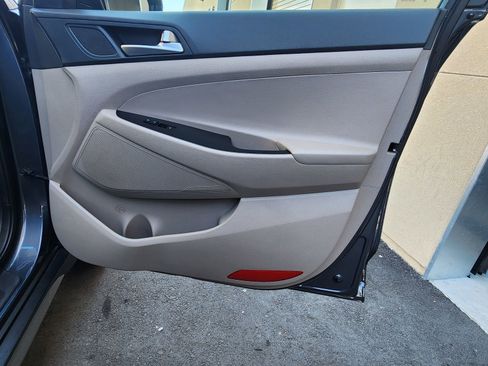 Used 2020 Hyundai Tucson SEL FWD image 27