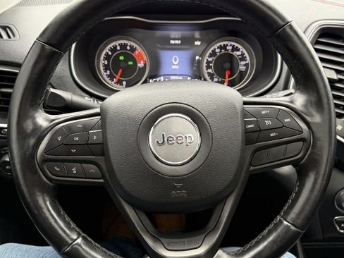 Used 2020 Jeep Cherokee Trailhawk w/ Comfort/Convenience Group image 51