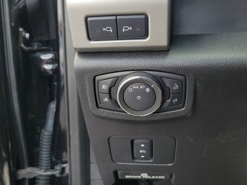 Used 2017 Ford F250 Lariat w/ FX4 Off-Road Package image 16