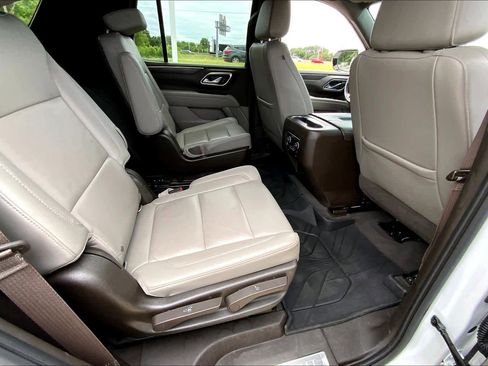 Used 2021 Chevrolet Tahoe LT w/ LT Signature Package AWD/4WD image 19