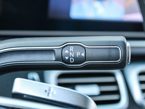 Certified 2025 Mercedes-Benz GLE 350 4MATIC image 26