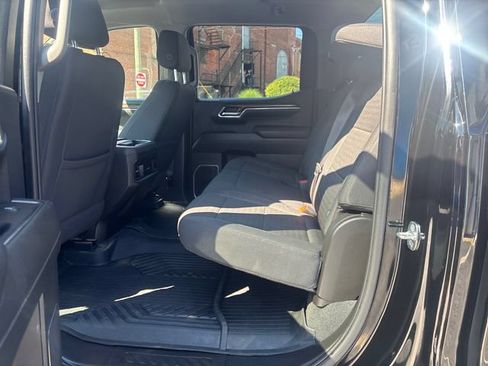Used 2024 Chevrolet Silverado 1500 LT AWD/4WD image 23