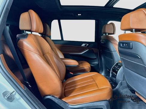 Used 2022 BMW X7 M50i w/ Executive Package AWD/4WD image 36