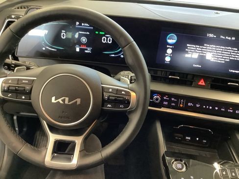 Certified 2023 Kia Sportage EX AWD/4WD image 6