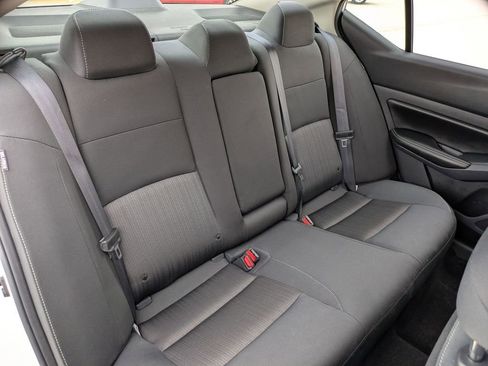 Used 2025 Nissan Altima 2.5 SV FWD image 27