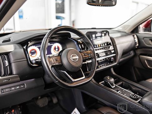 Used 2022 Nissan Pathfinder Platinum w/ Cargo Package image 20