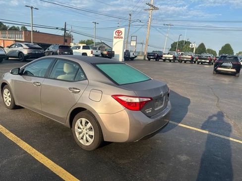 Used 2016 Toyota Corolla LE FWD image 5