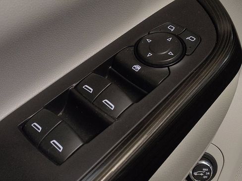 Used 2018 GMC Acadia SLT image 27