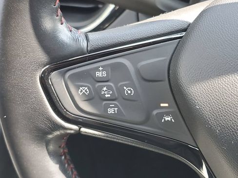 Certified 2022 Chevrolet Equinox RS FWD image 22