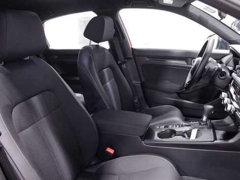 Certified 2025 Honda Civic Sport image 14