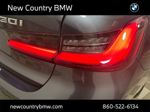 Used 2022 BMW 330i xDrive Sedan w/ Premium Package 2 AWD/4WD image 31