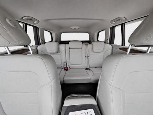 Used 2016 Mercedes-Benz GL 450 4MATIC image 21
