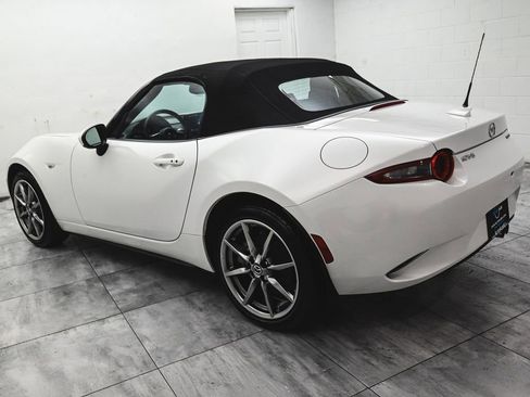 Used 2023 MAZDA MX-5 Miata Grand Touring RWD image 7