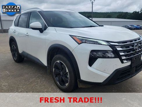 Certified 2024 Nissan Rogue SV w/ SV Premium Package FWD image 7