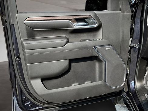 Used 2022 Chevrolet Silverado 1500 RST image 19