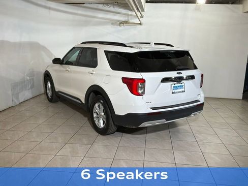 Used 2022 Ford Explorer XLT w/ Equipment Group 202A image 7