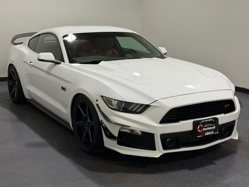 Used 2015 Ford Mustang GT Premium w/ GT Performance Package RWD image 4