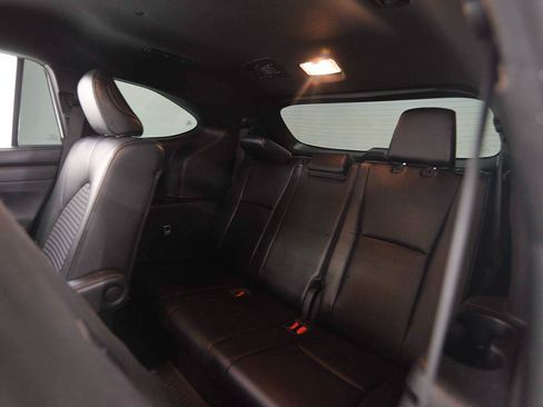 Used 2022 Toyota Highlander XSE FWD image 11