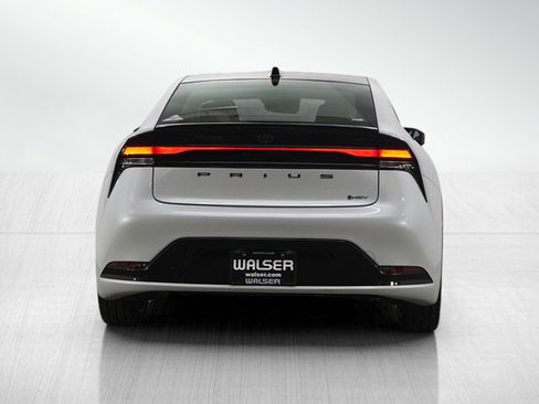 Used 2025 Toyota Prius Limited image 4