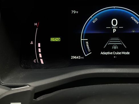 Used 2025 Toyota Camry SE FWD image 38
