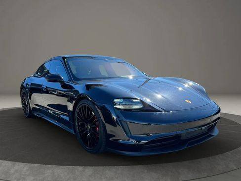 Used 2020 Porsche Taycan 4S image 4