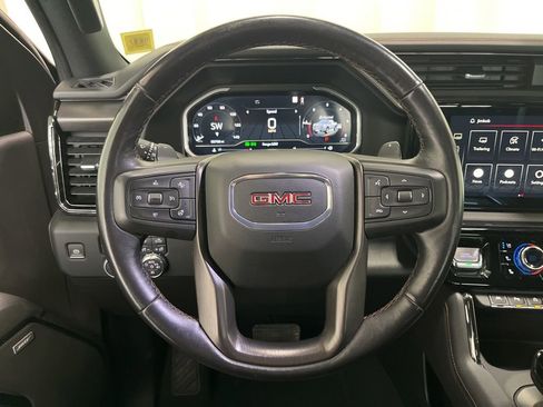 Used 2022 GMC Sierra 1500 AT4 w/ AT4 Premium Package AWD/4WD image 5