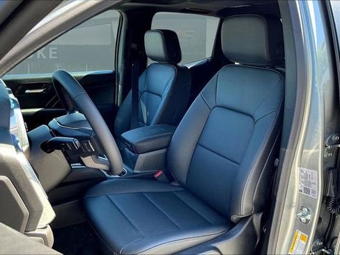 New 2026 GMC Canyon Elevation w/ Convenience Package image 9